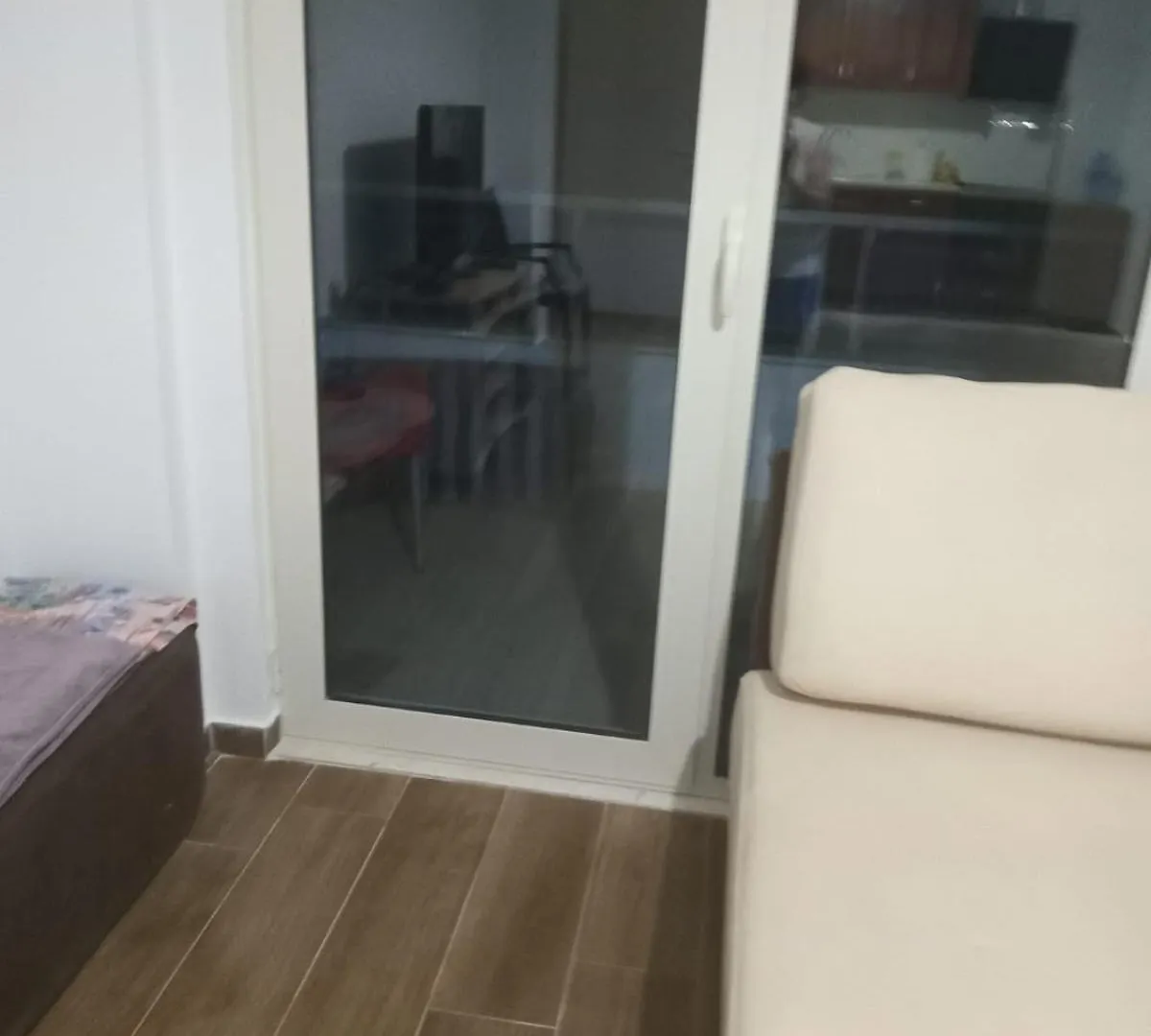 Apartment Lakeside Drilon Pogradec 0*,